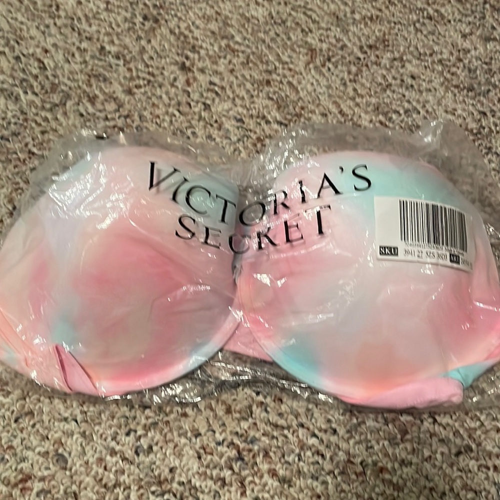 Victoria’s Secret Bra NEW 36DDD